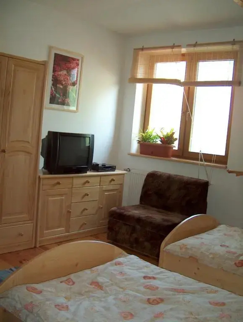 APÁLI Restaurant & Pension