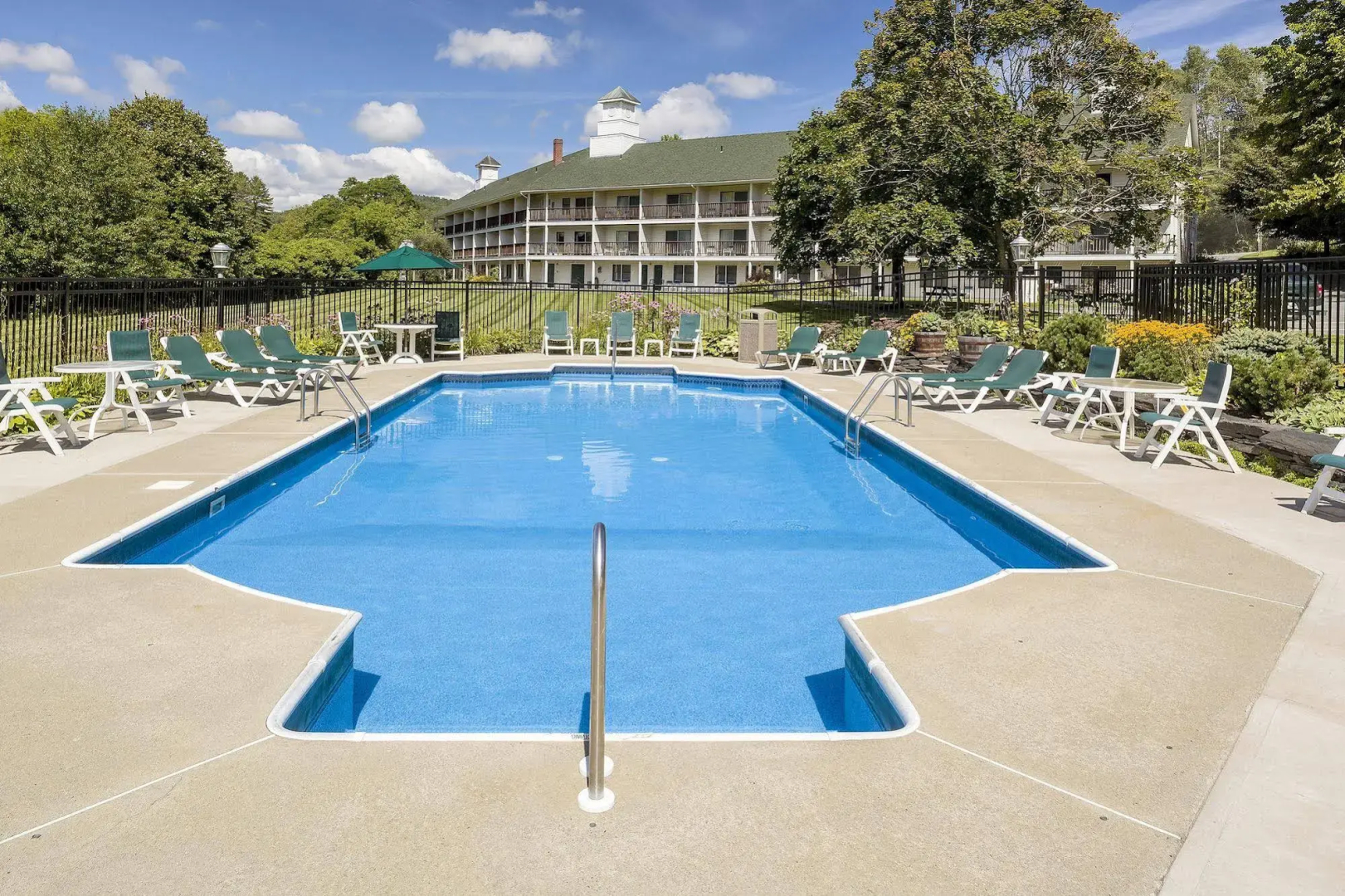 Fairbanks Inn