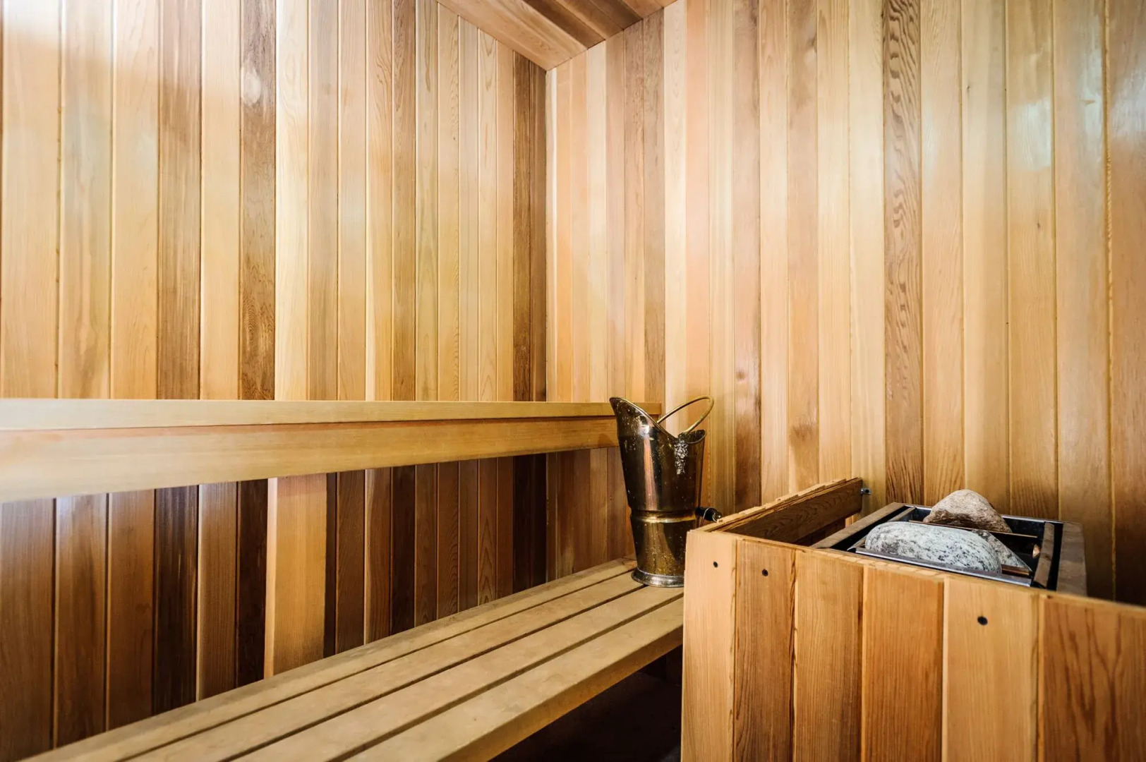 Peterborough Inn & Suites Hotel