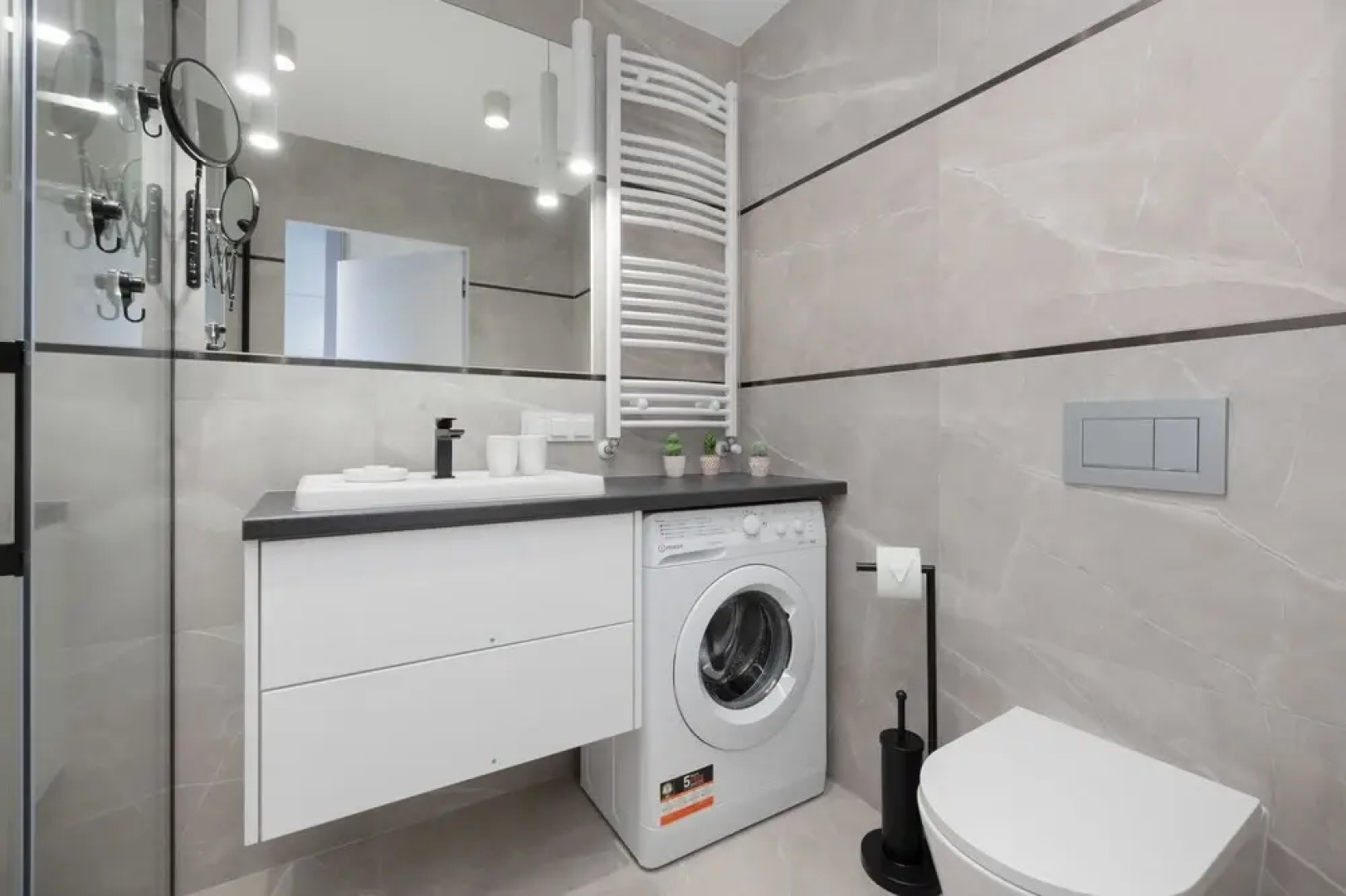 Riverfront Apartment by Renters