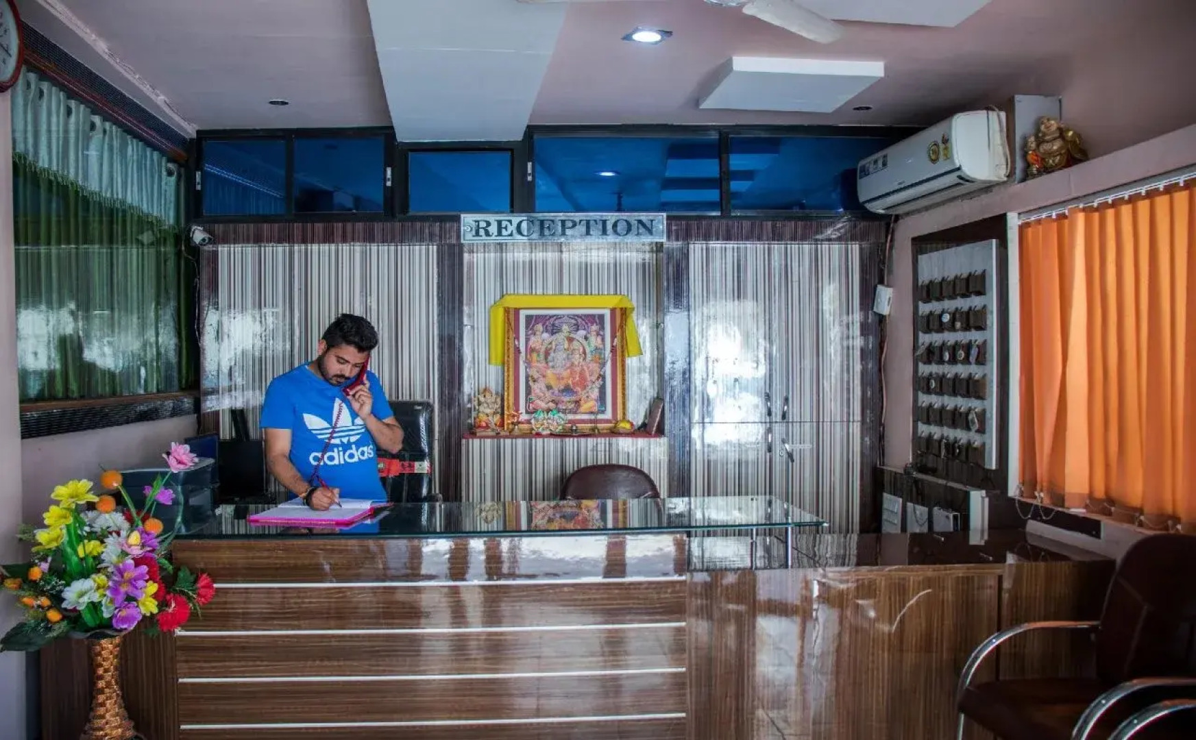 Shivam Residency And Restaurant By OYO Rooms