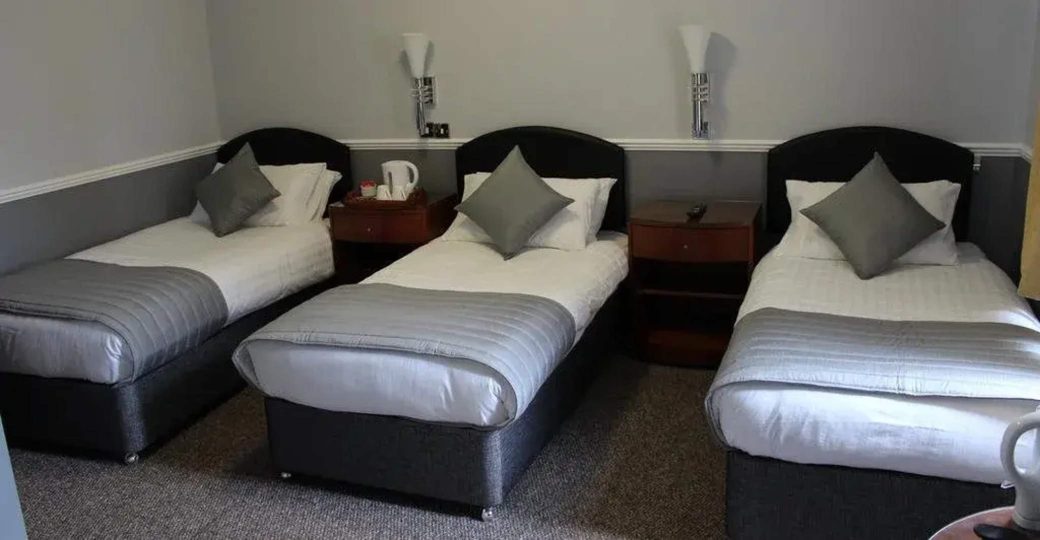 Ambassador Court Hotel