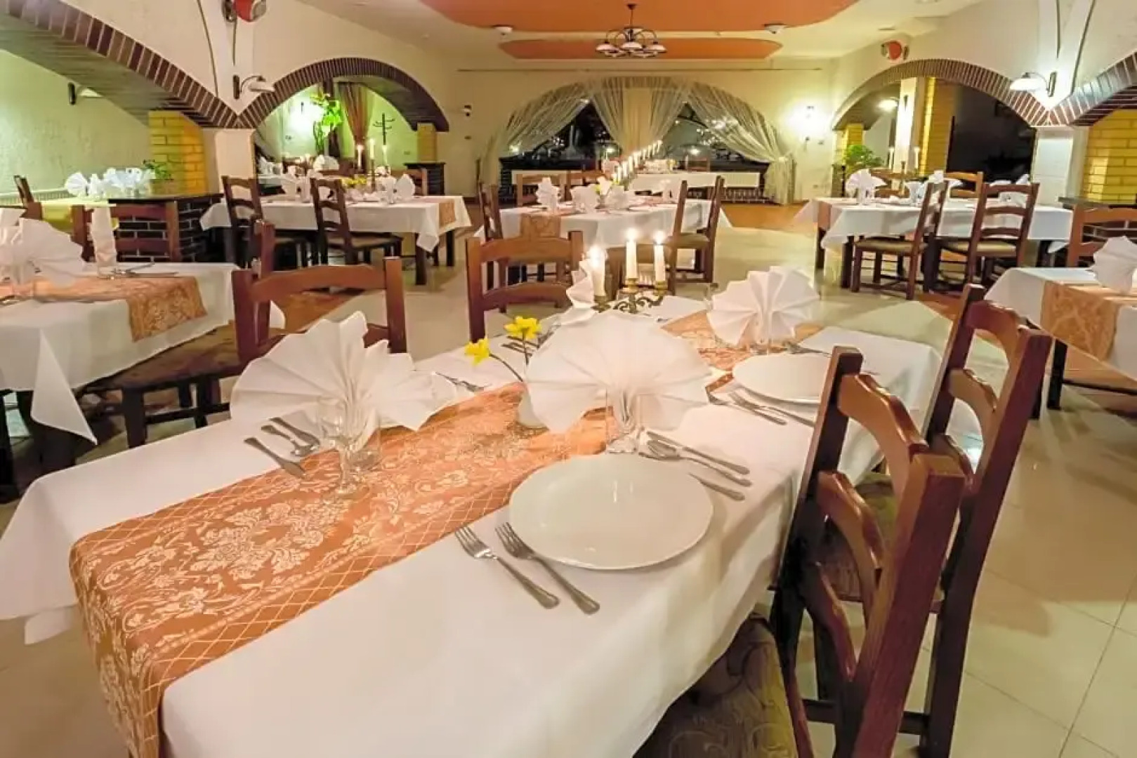 Kompleks Hotelowy Logos