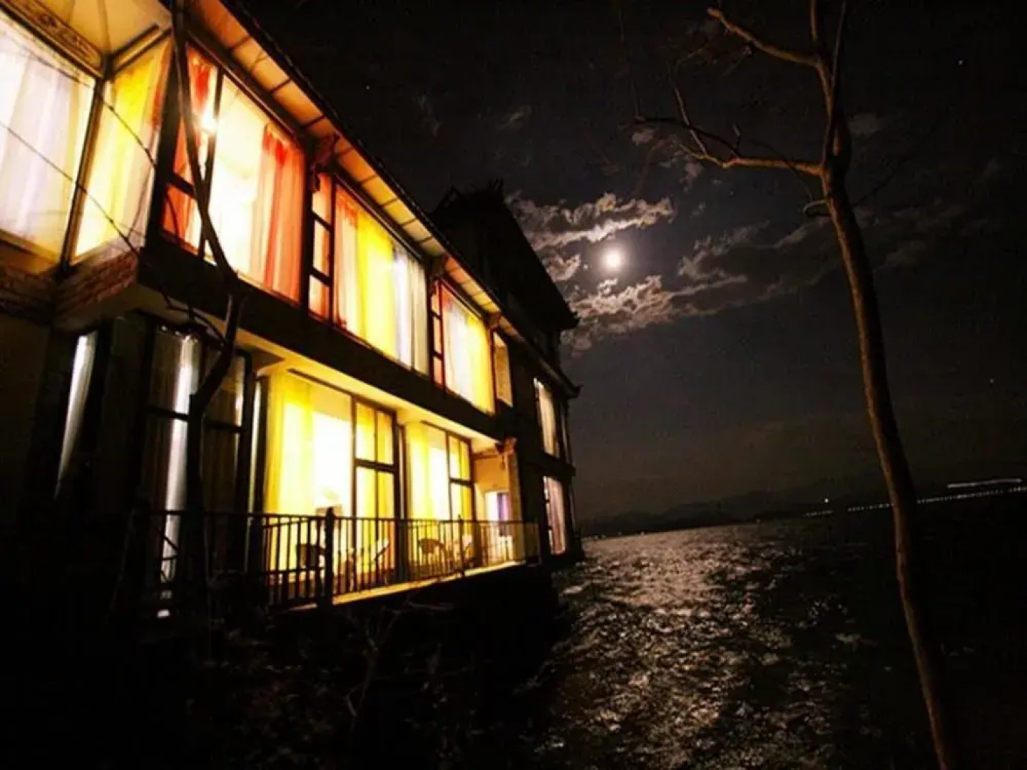 Dali Harbour Plaza Holiday Inn