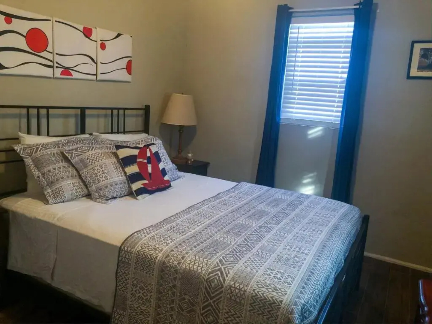 Acacia Express 1Q Romantic Setting With Twizy Charger Near Dockyard