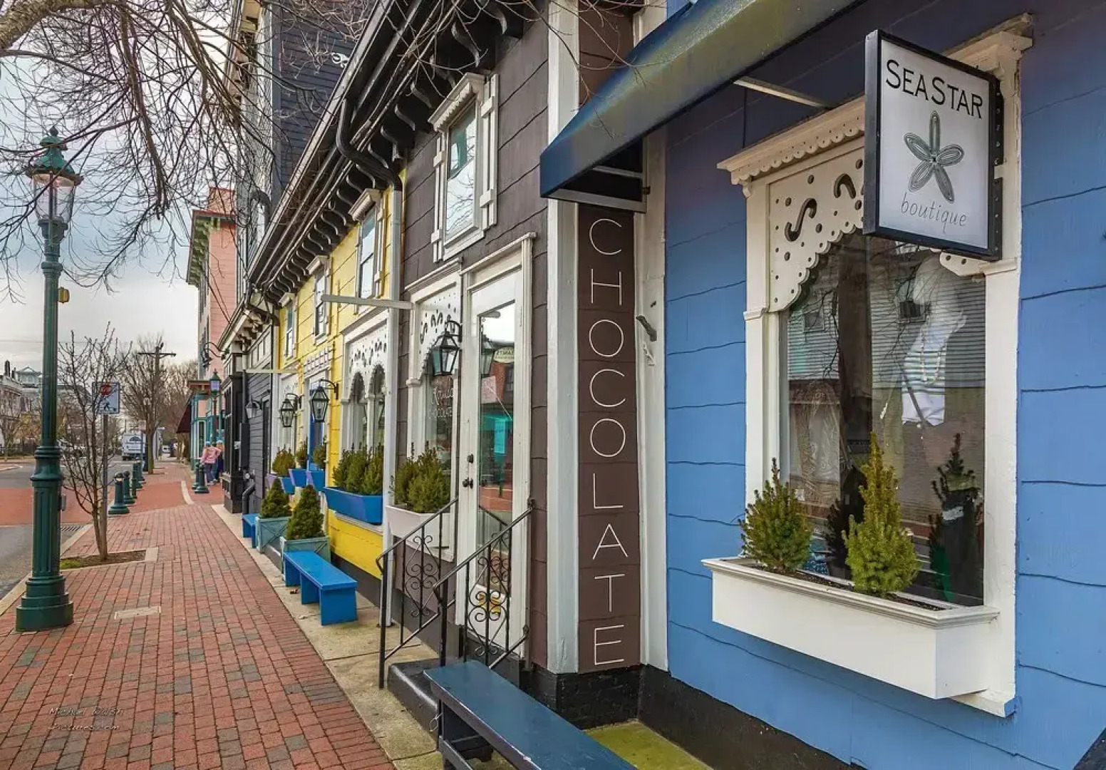 Antoinette's Apartments & Suites