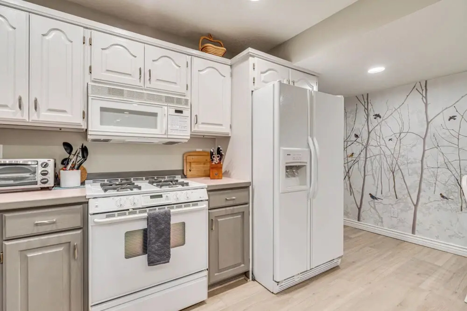 Lovely Remodeled North Salt Lake Apt: 7 Mi to Dtwn