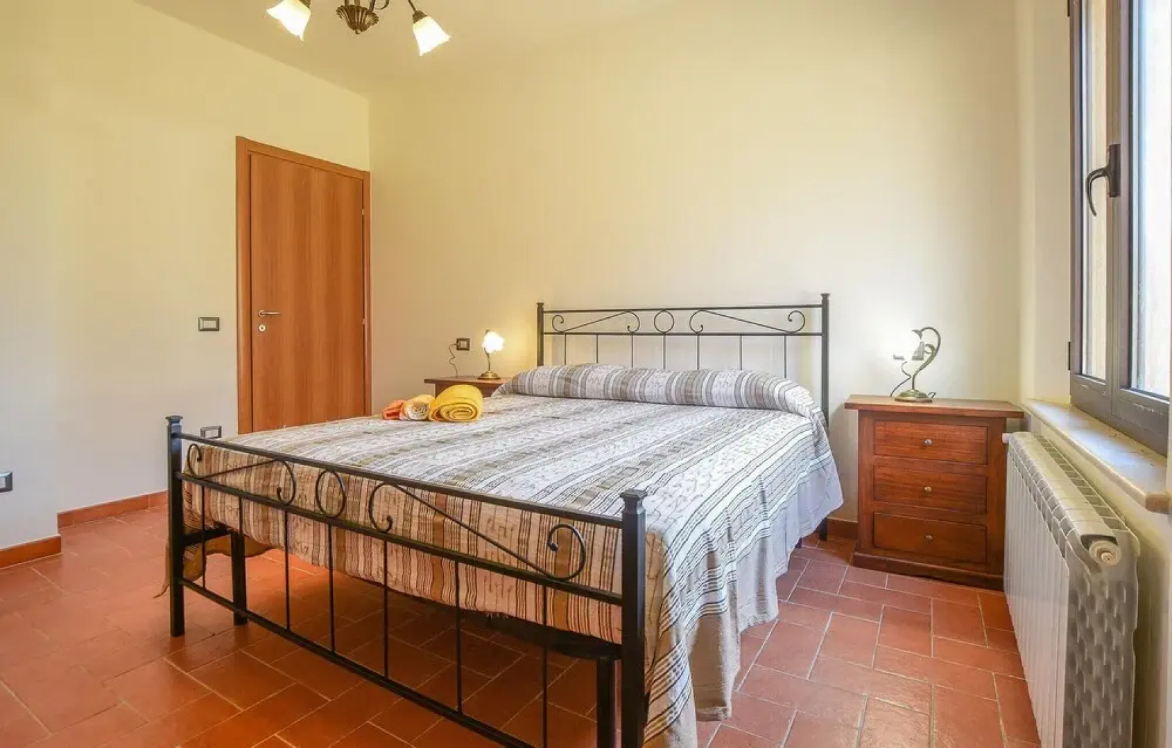 Beautiful Home in Chiusdino With Wifi and 5 Bedrooms