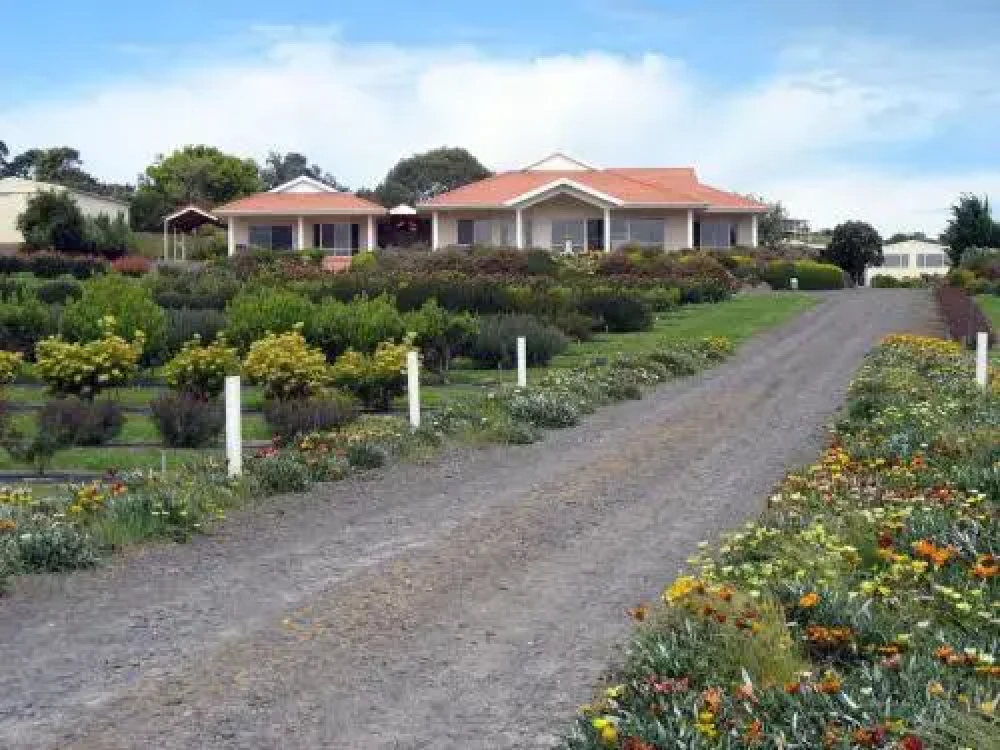 Close Encounters Bed and Breakfast