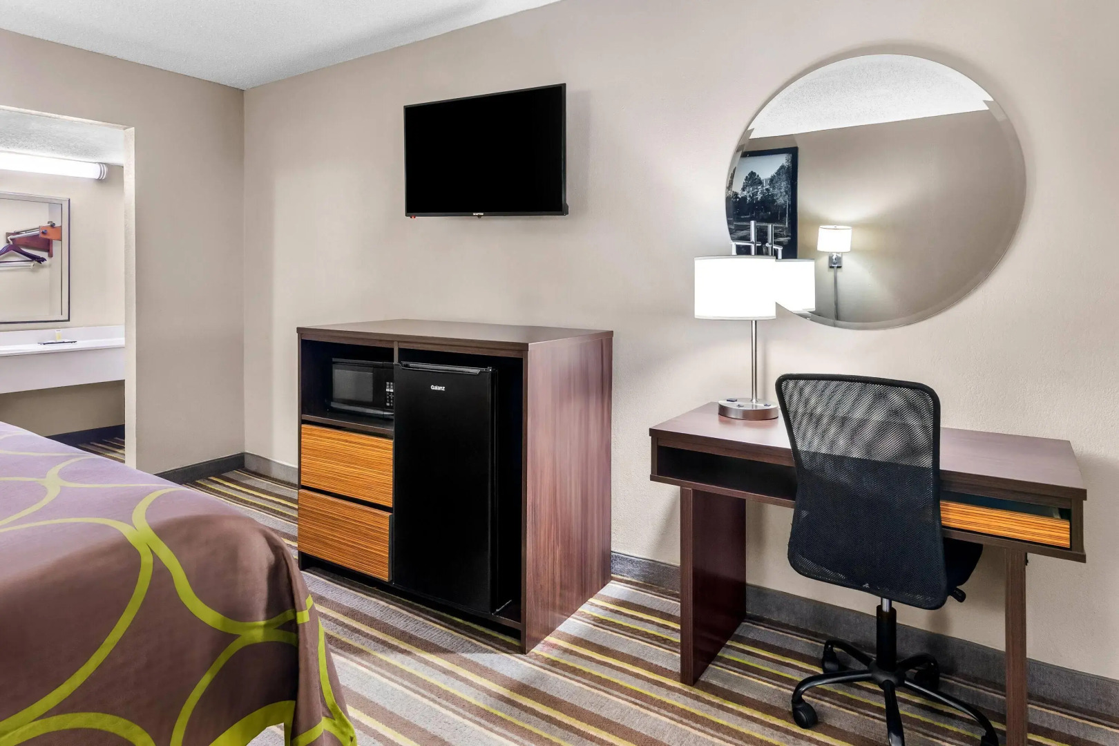 Super 8 by Wyndham Columbia