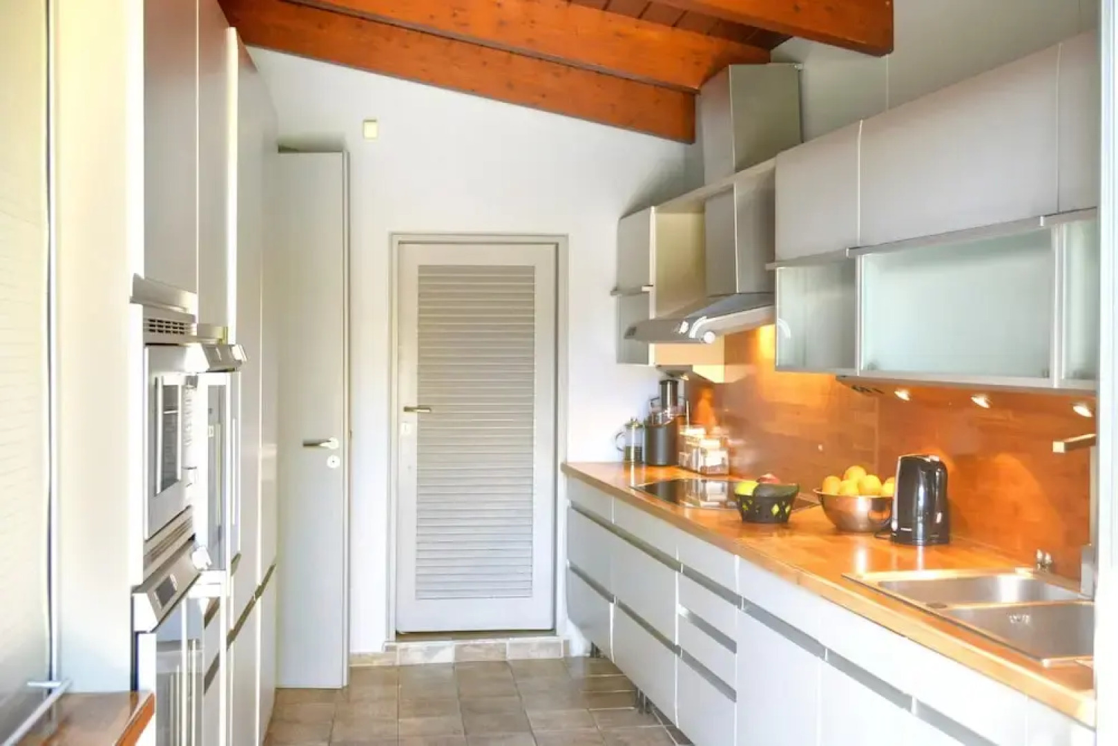 House With 4 Bedrooms in Roitika, With Wonderful sea View, Private Poo