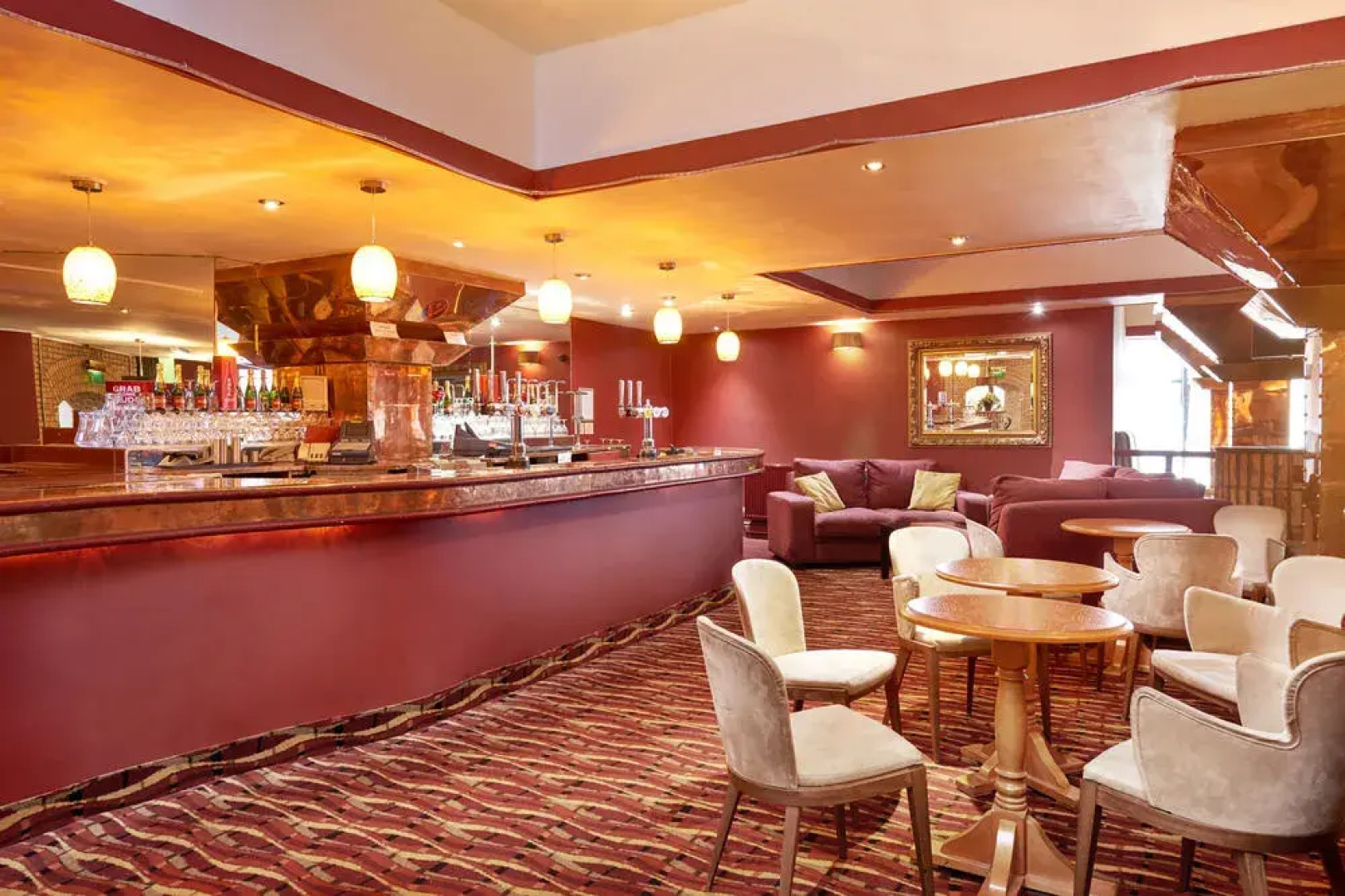 The Hillcrest Hotel, Sure Hotel Collection by Best Western