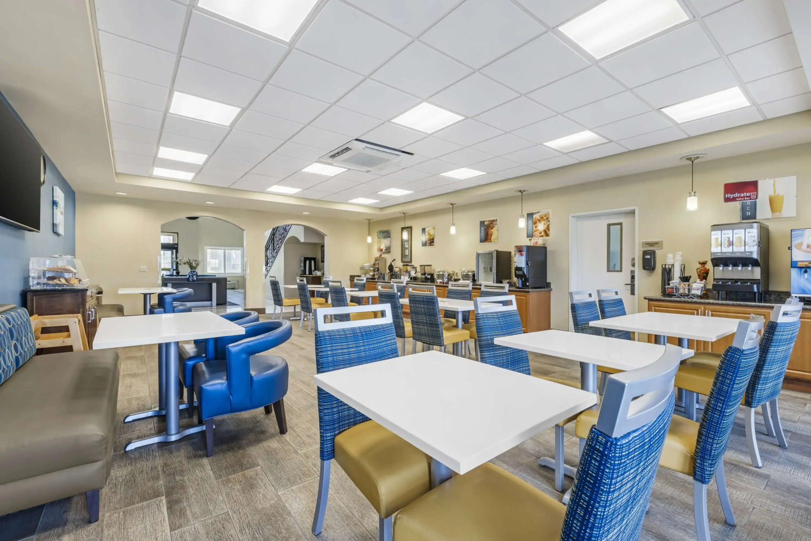 Best Western Plus Lake Elsinore Inn & Suites