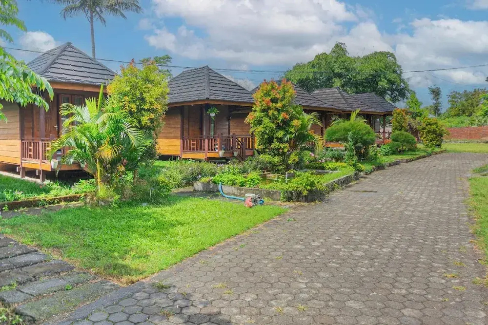 Puncak Rinjani Lodge