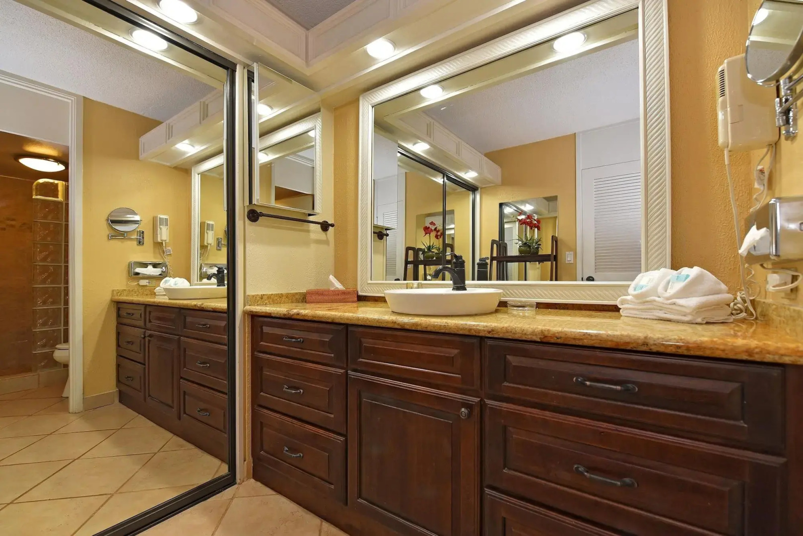 Maui Kaanapali S #b133 Studio Bedroom Condo by RedAwning