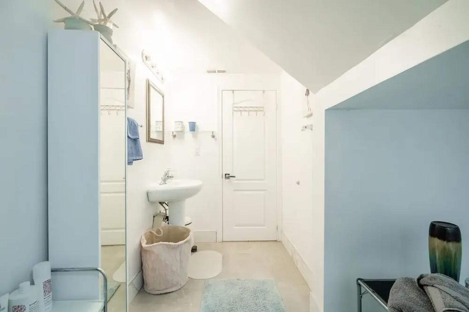 GLOBALSTAY Sunny Basement Brontë park