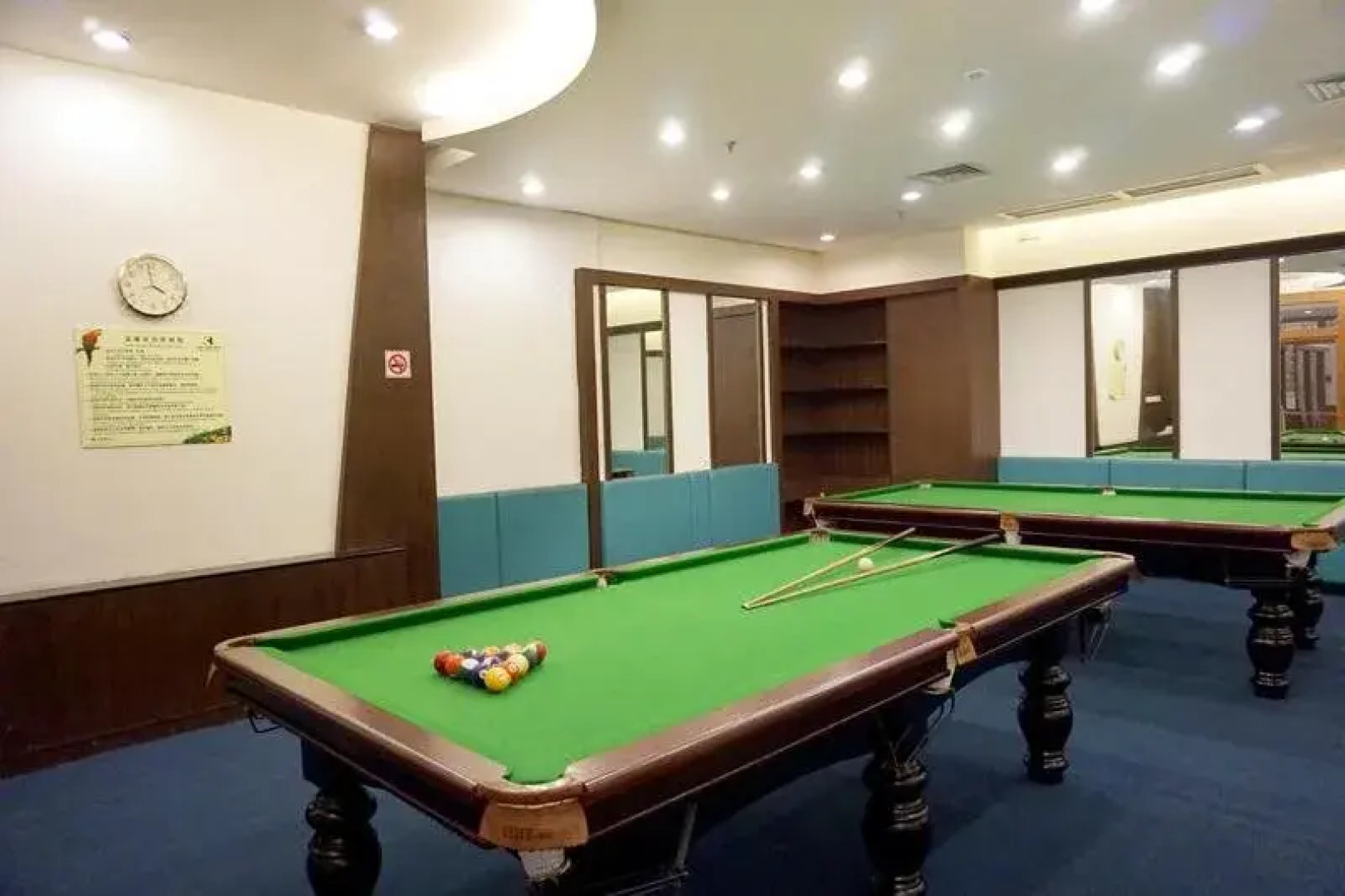 Clifford Golden Lake Hotel