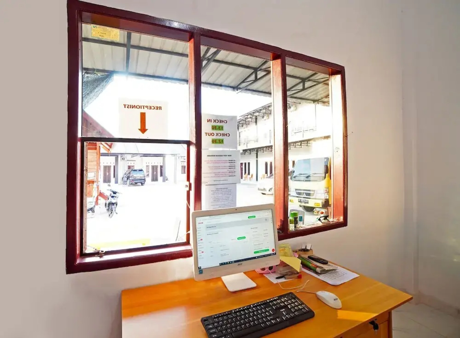 OYO 90618 Hanania House Syariah