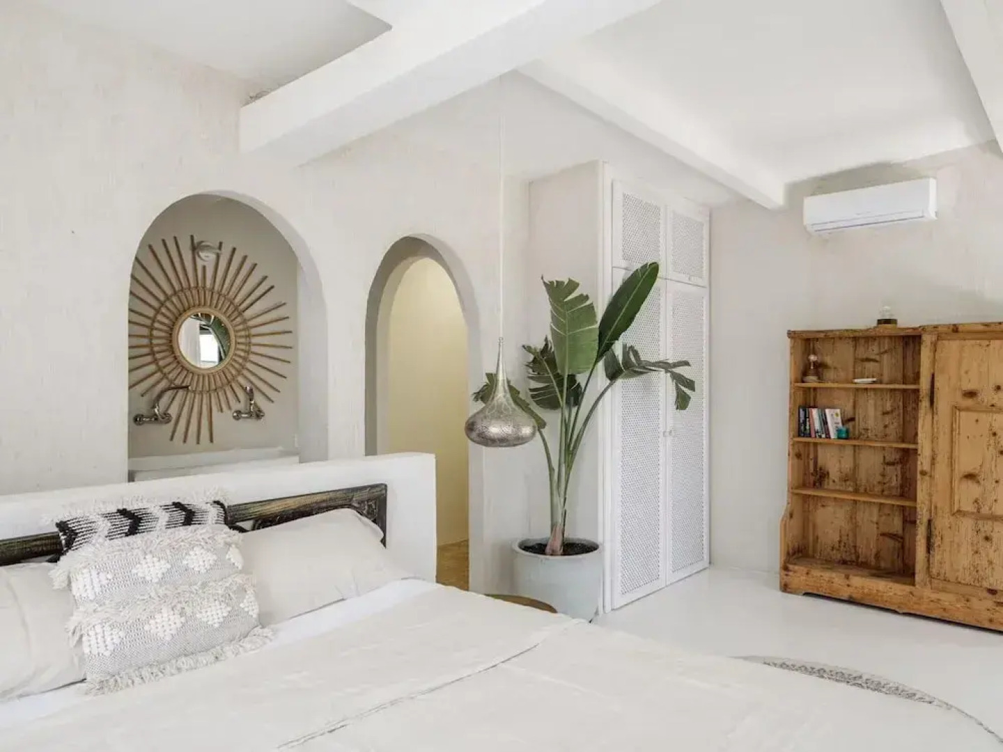 Lavish Villa With Private Pool