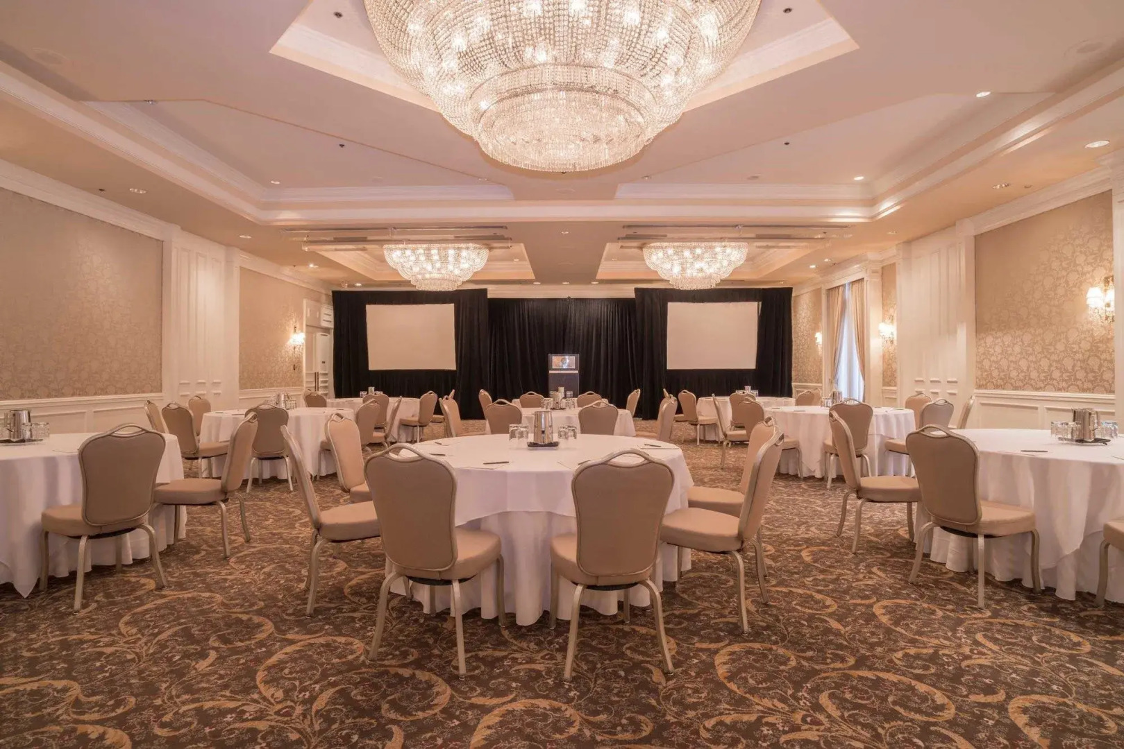 La Grande Residence Vancouver at The Sutton Place Hotel