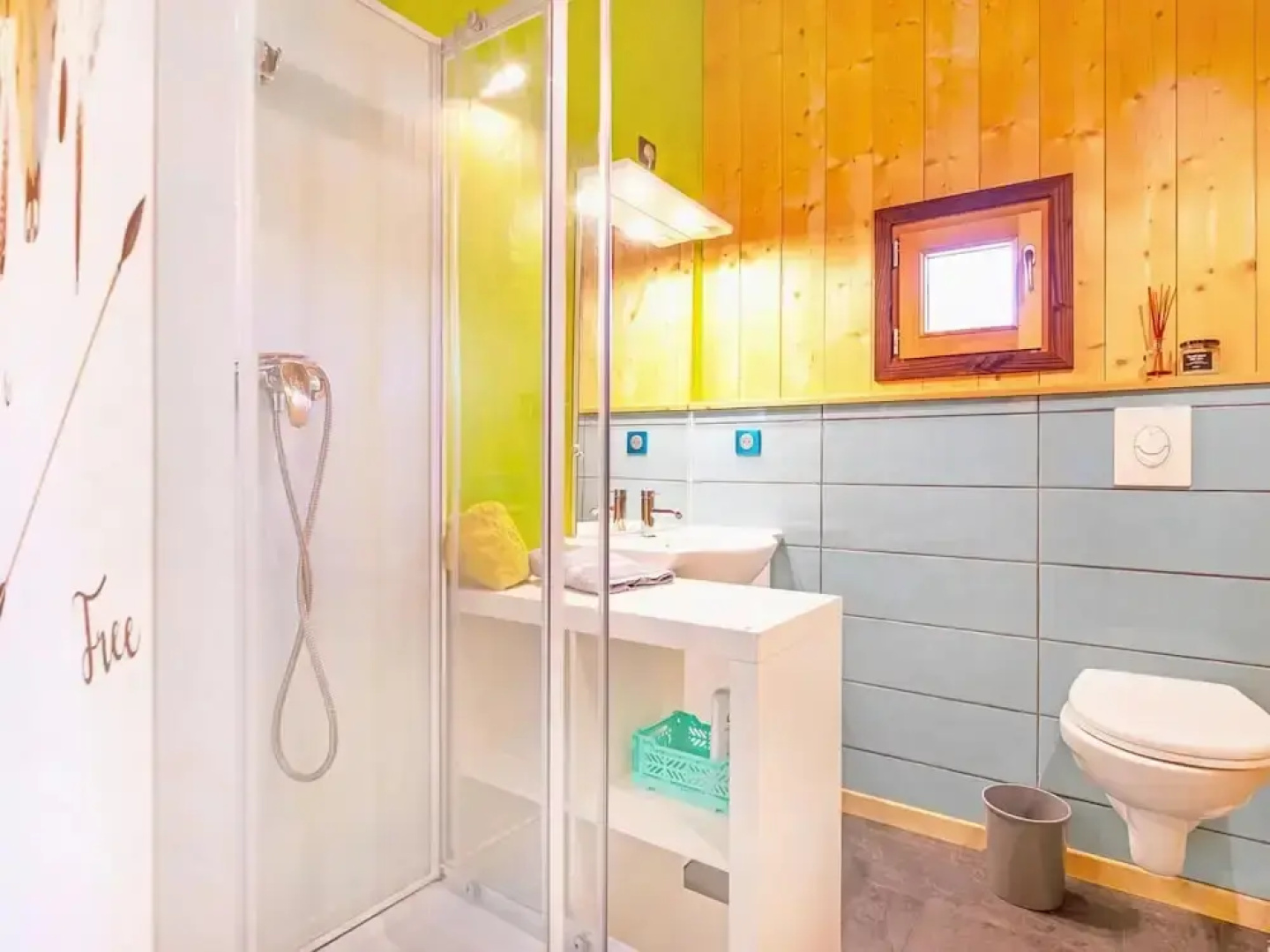 Chalet in Moulin With Sauna & Stunning Views