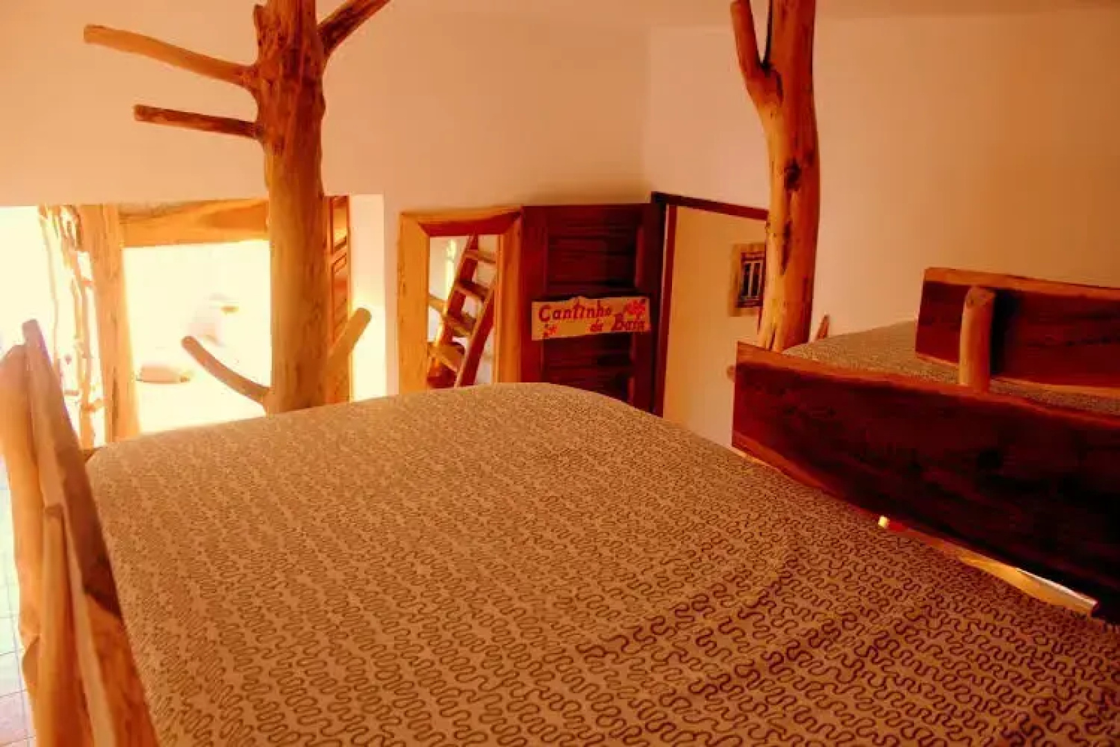 Almagreira Surf Hostel