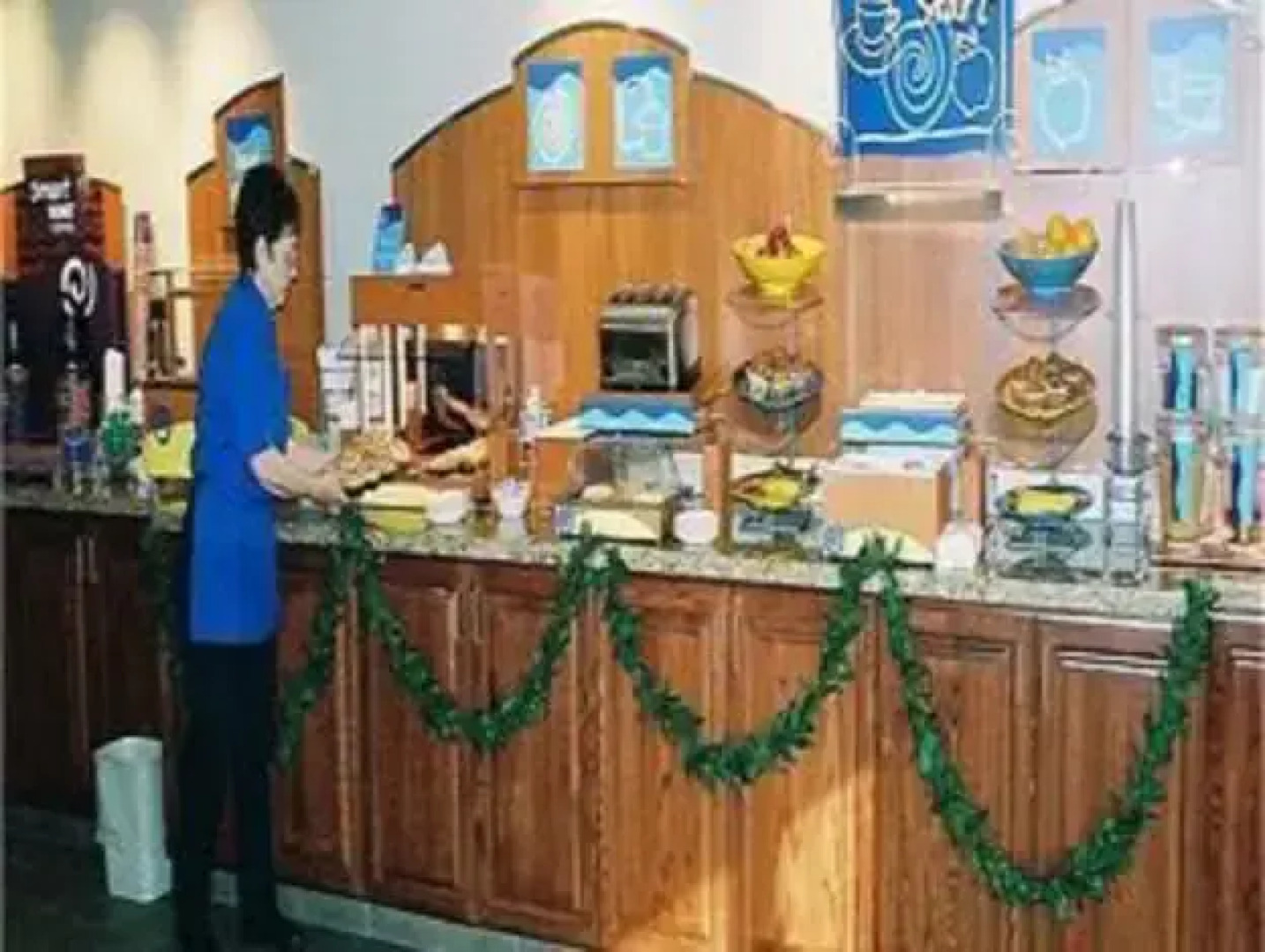 Holiday Inn Express Hotel & Suites Concordia US81