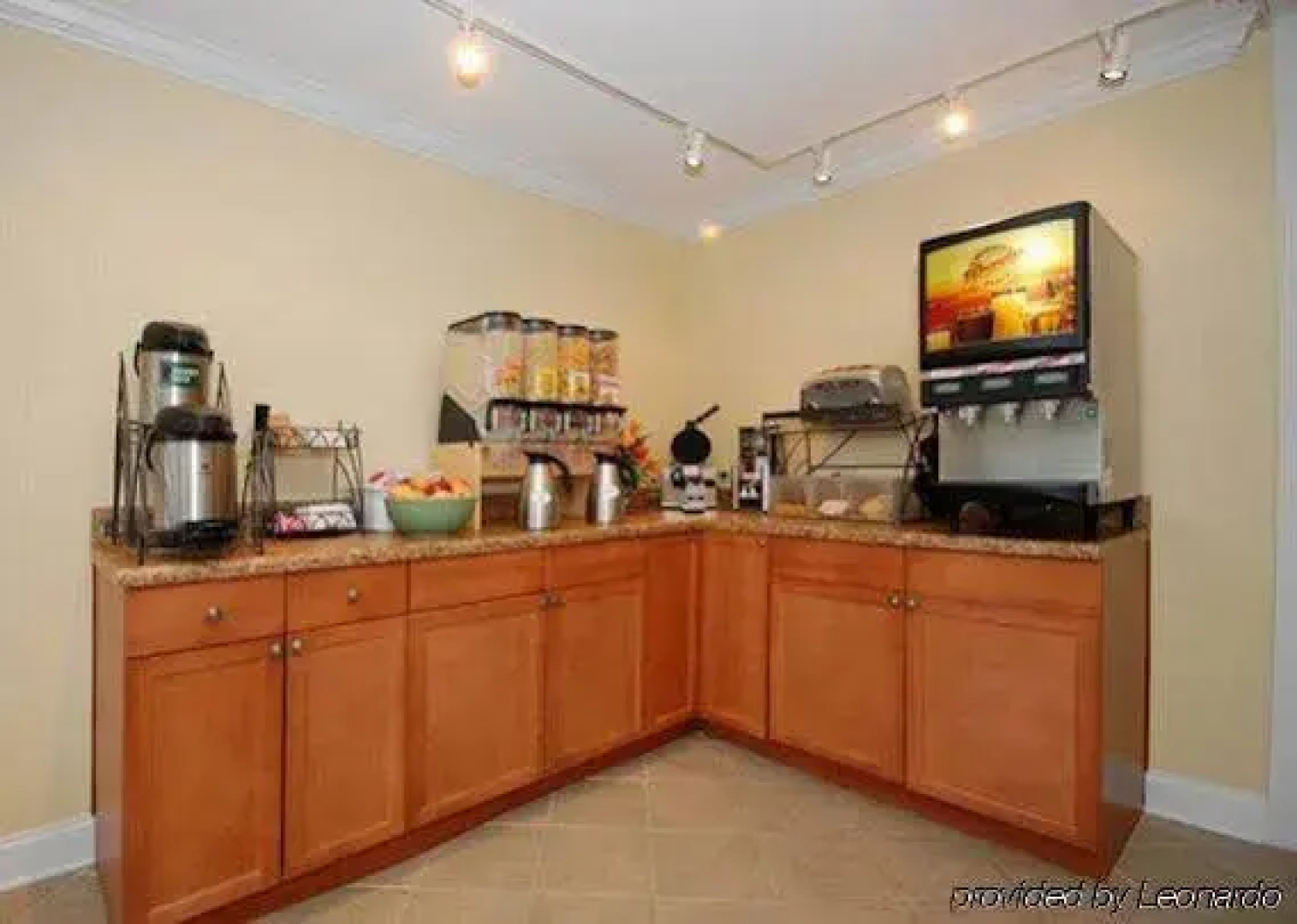 Rodeway Inn & Suites