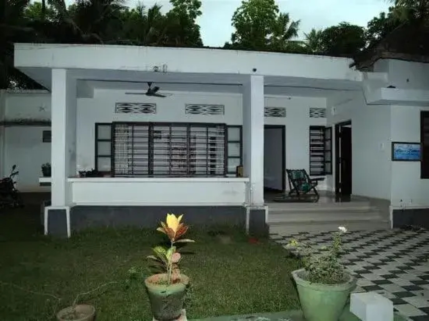 Aqualillies Home Stay