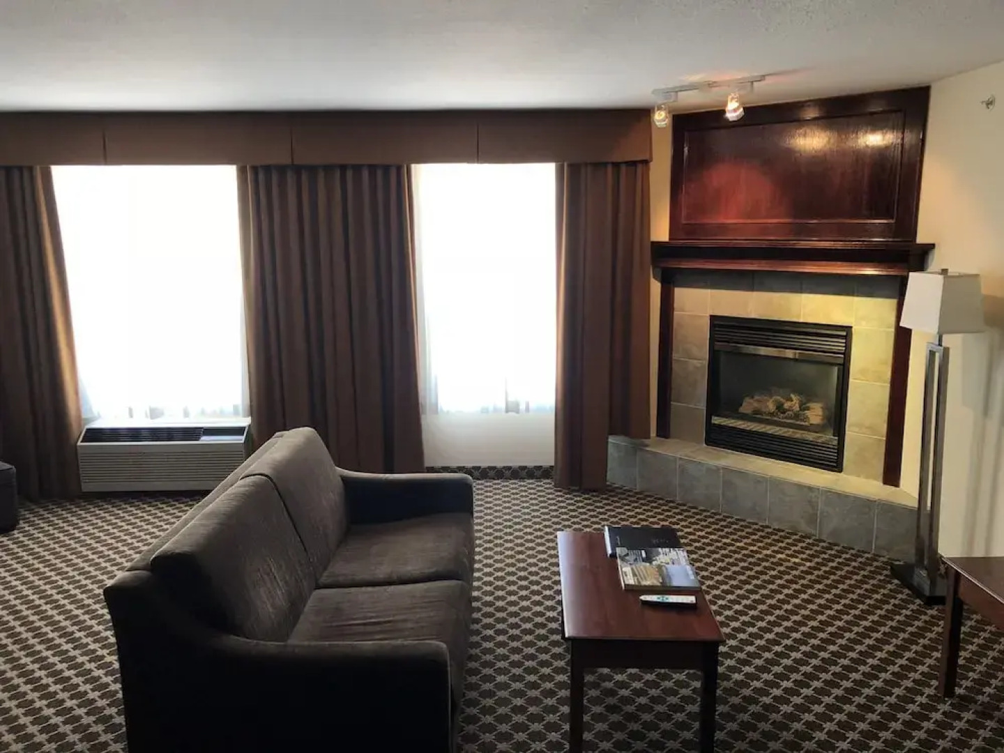 Best Western Strathmore Inn