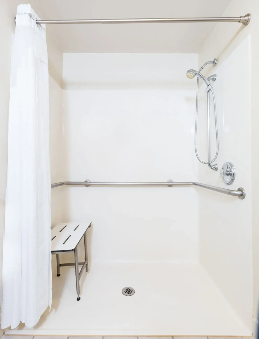 Holiday Inn Express Hotel & Suites Mt. Holly by IHG