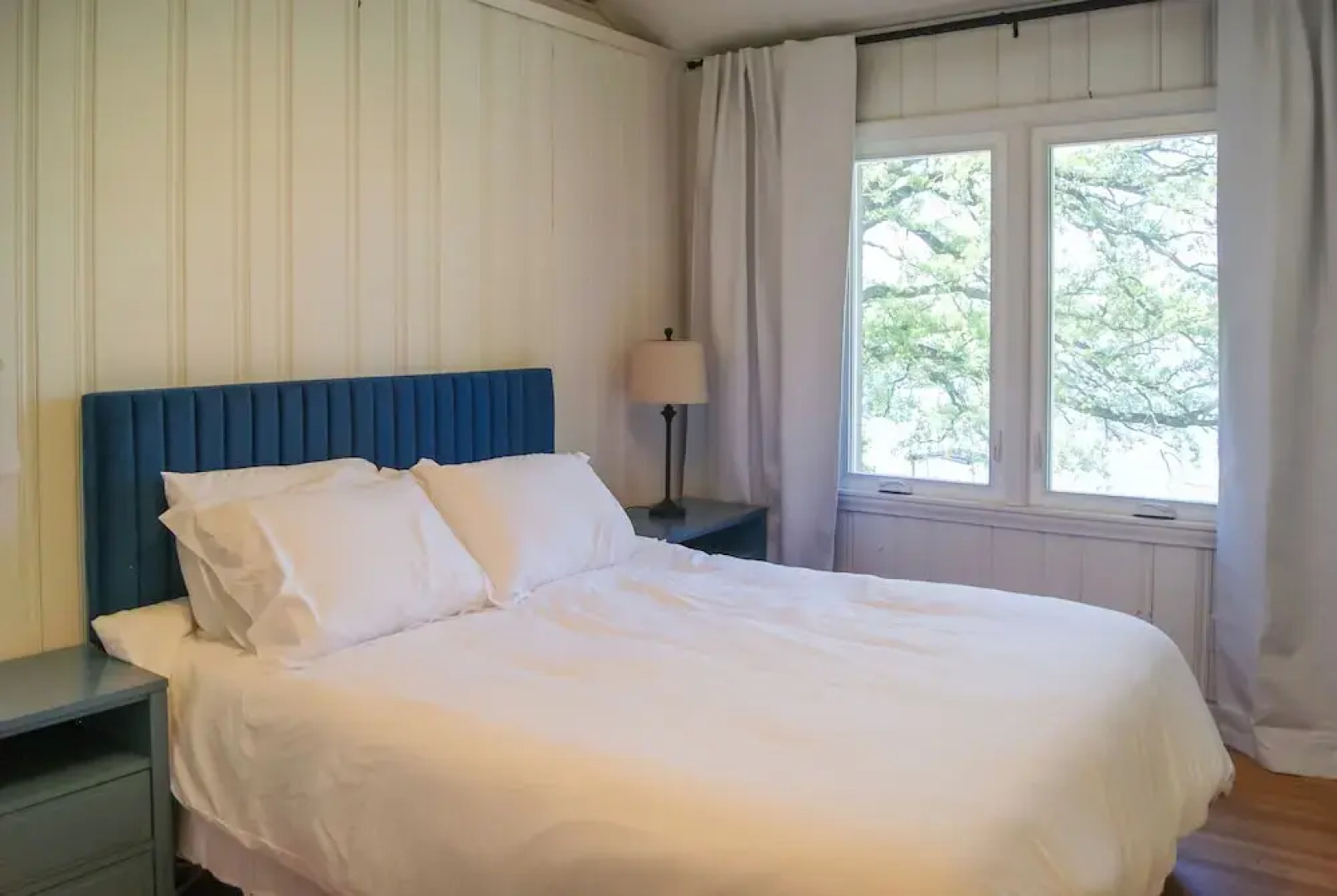 Waterfront Eagle Lake Home w/ Yard & Deck