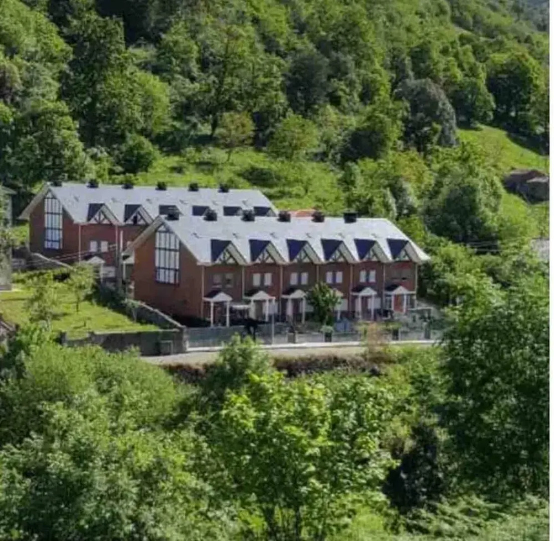 House With 2 Bedrooms in Bustablado, With Wonderful Mountain View and