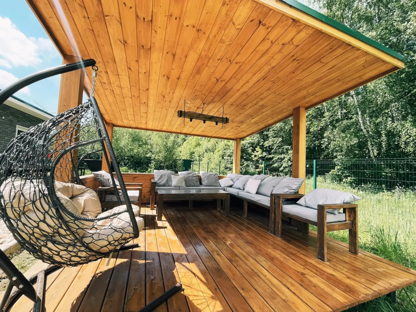 Дом в лесу с баней и чаном