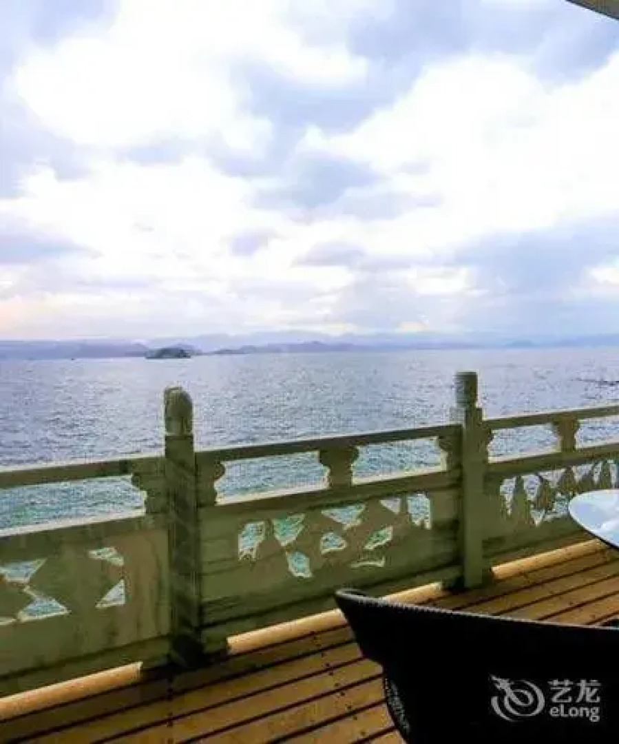 Dali Harbour Plaza Holiday Inn