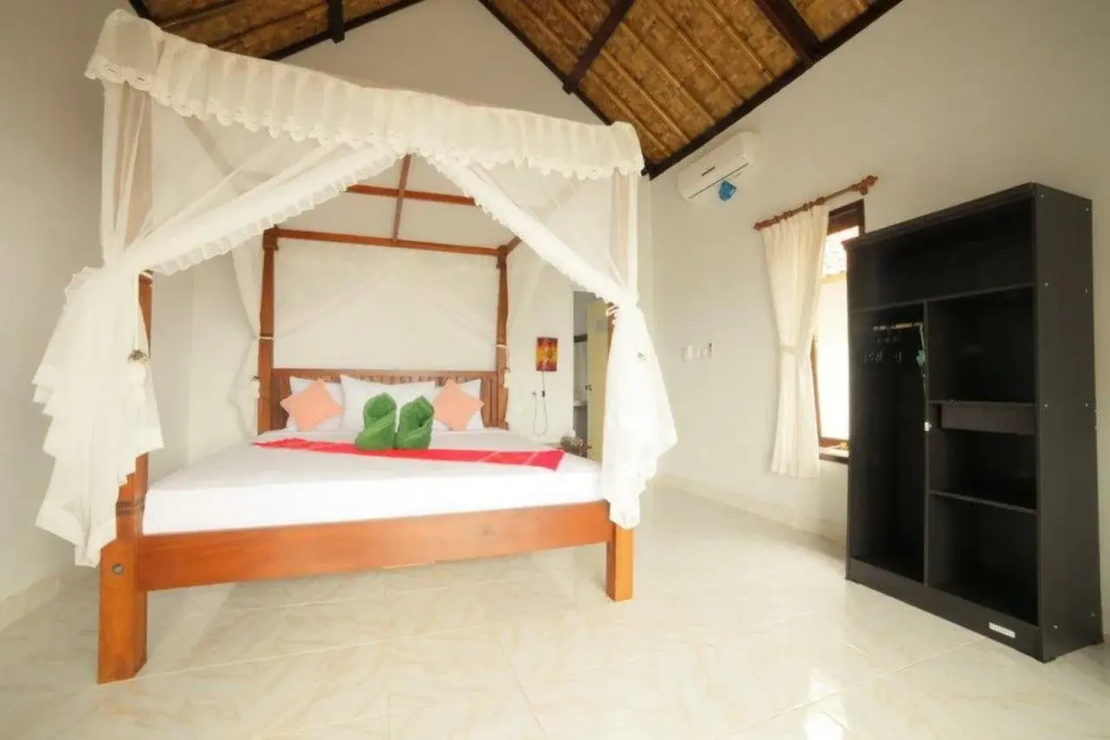 Warung Ary & Home Stay