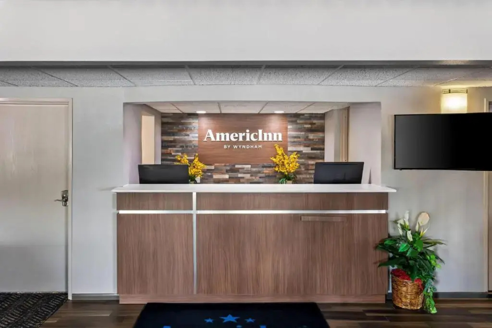 AmericInn by Wyndham Crookston U of M Crookston