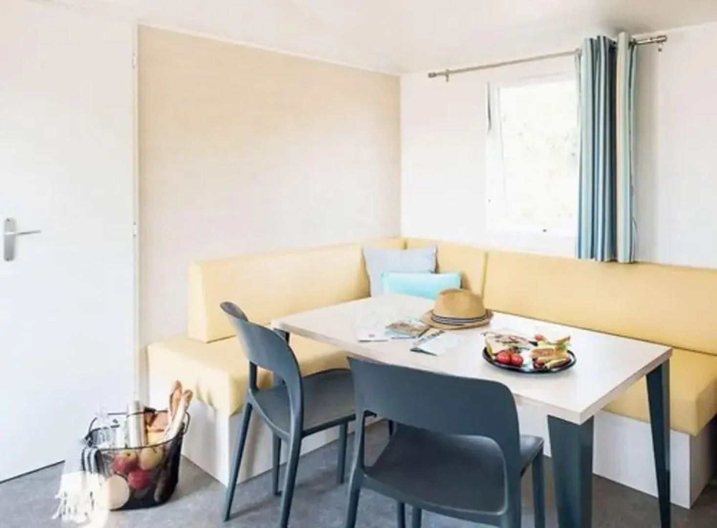 Camping les Tomasses