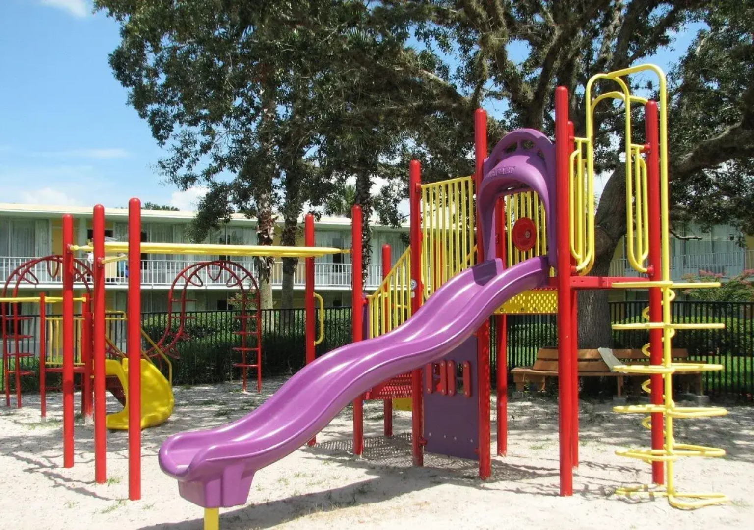 Seralago Hotel & Suites Main Gate East