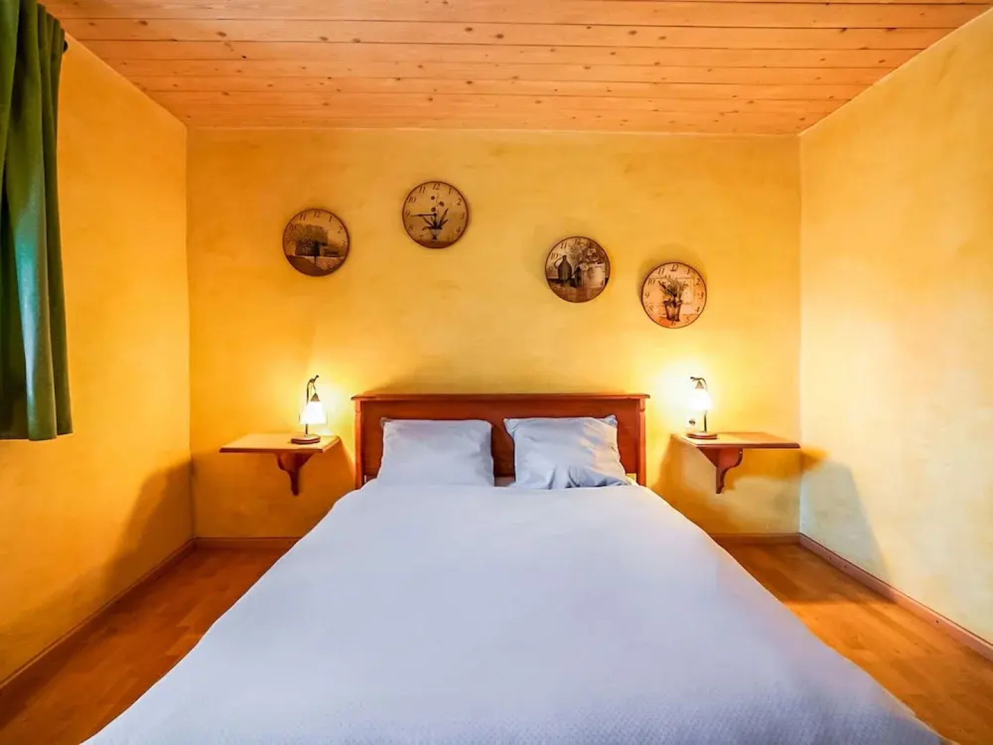 Pleasant Holiday Home in Weywertz near the Lake