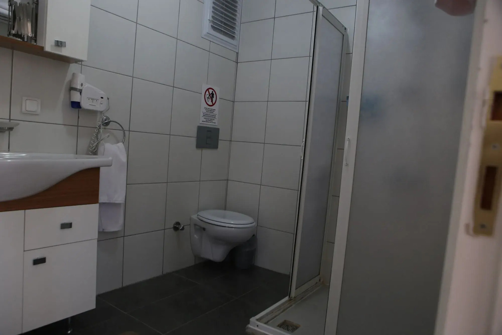 7. Art Feslegen Hotel