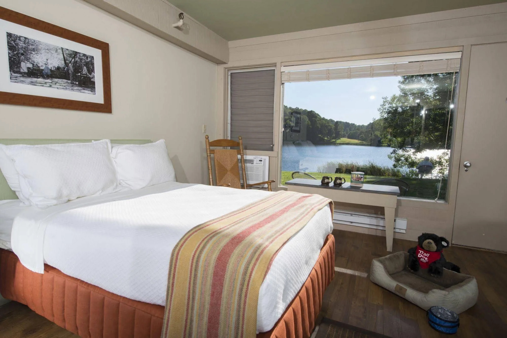 Peaks of Otter Lodge