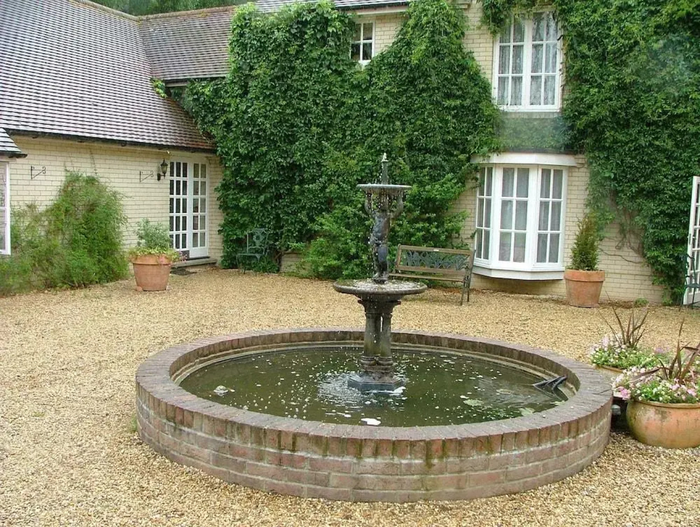 Esseborne Manor Hotel