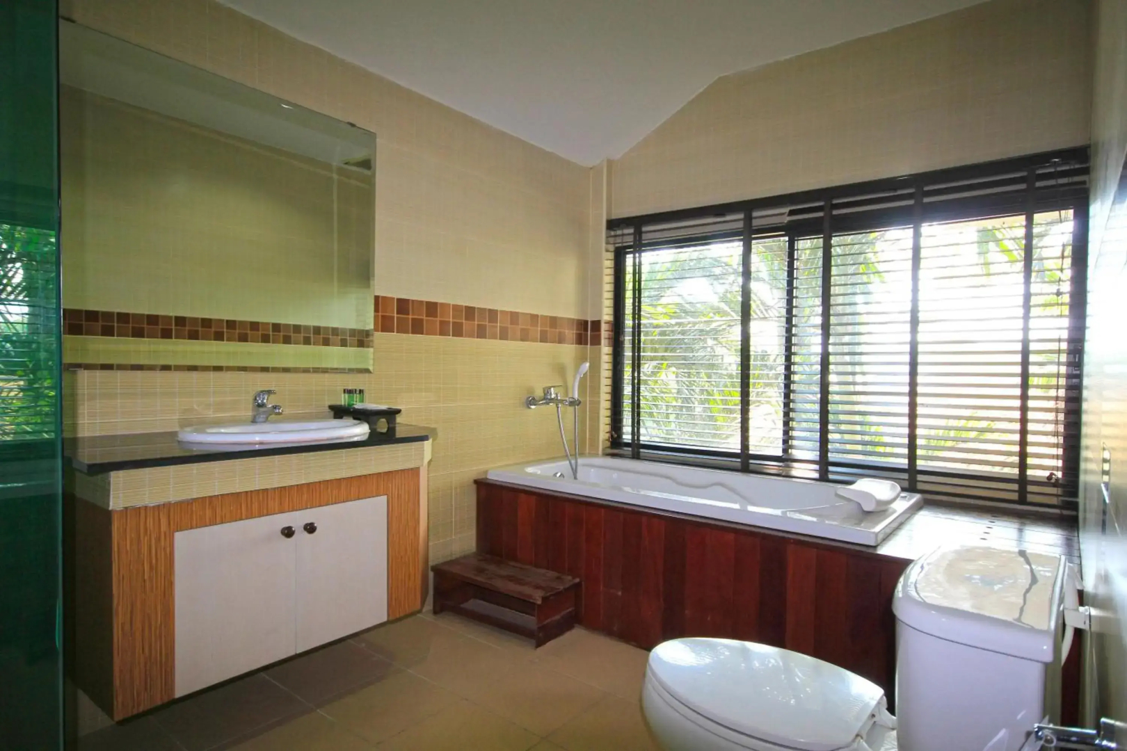 Chawalun Resort
