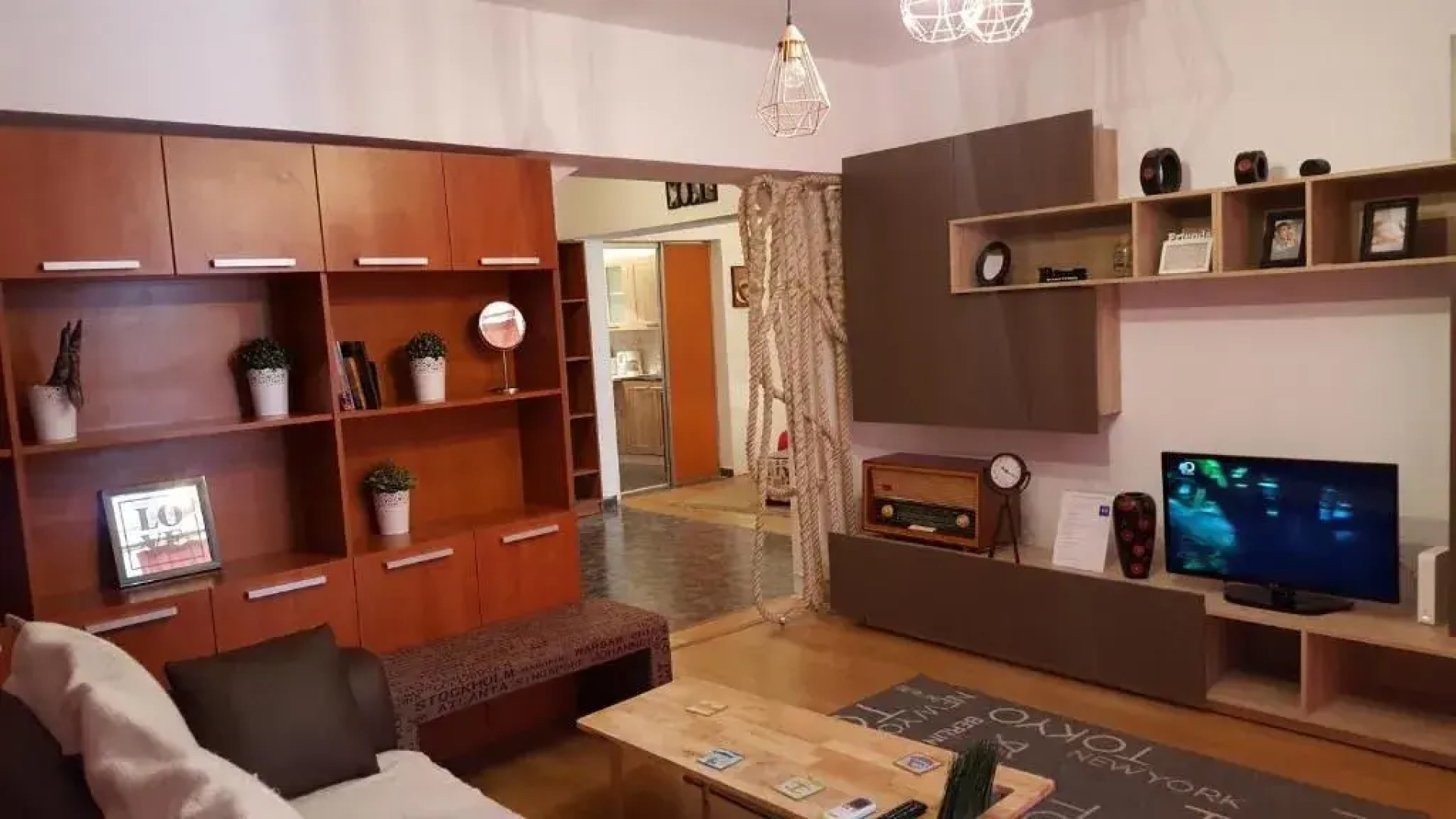 Sunny Old Town Apartments