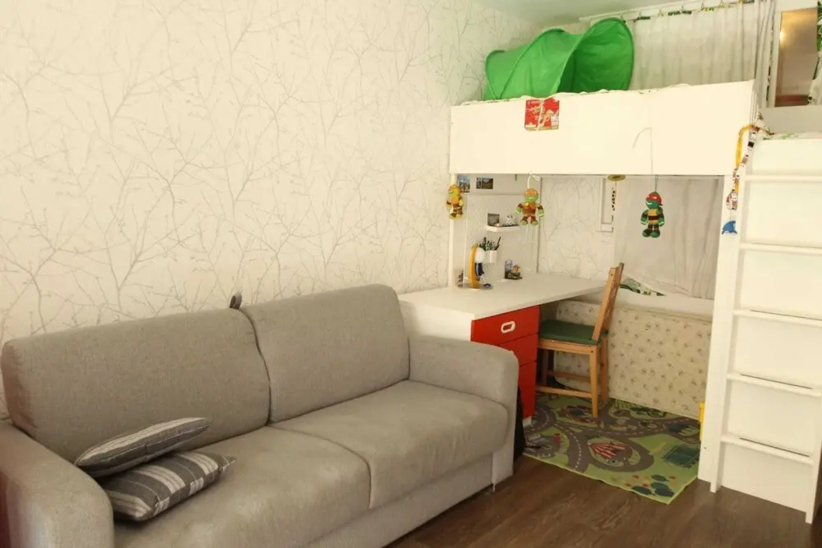 Beautiful Apartment With Balcony Near Paris