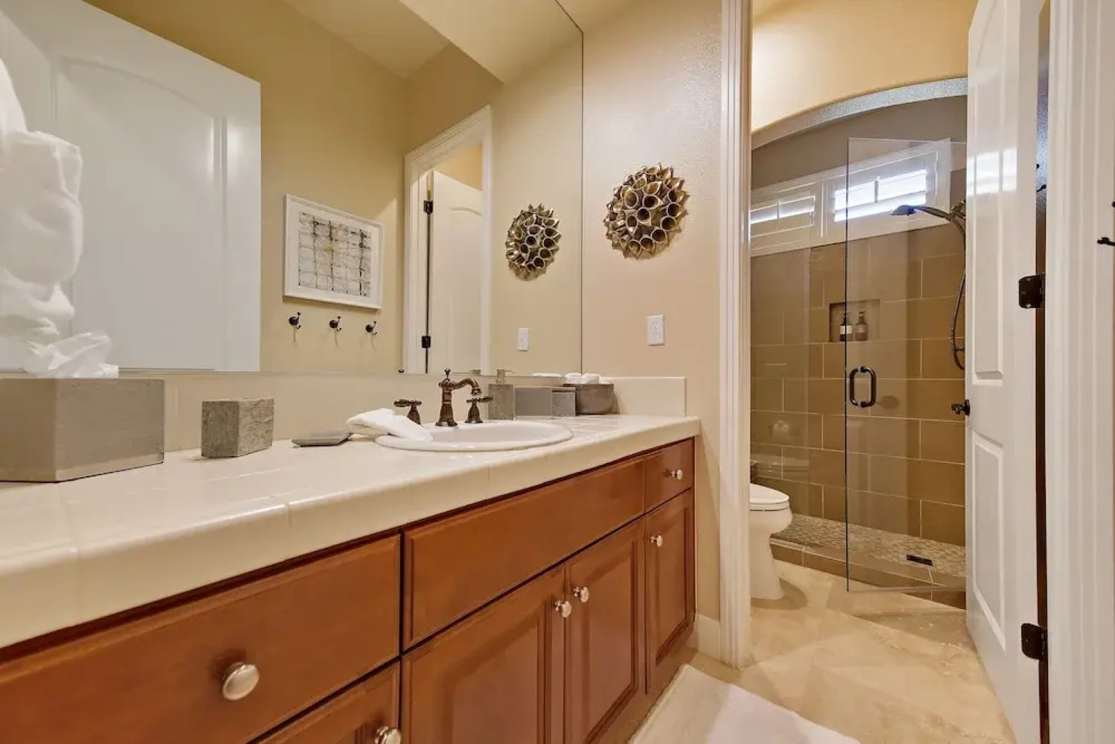 Gentle Breeze - Six Bedroom Home