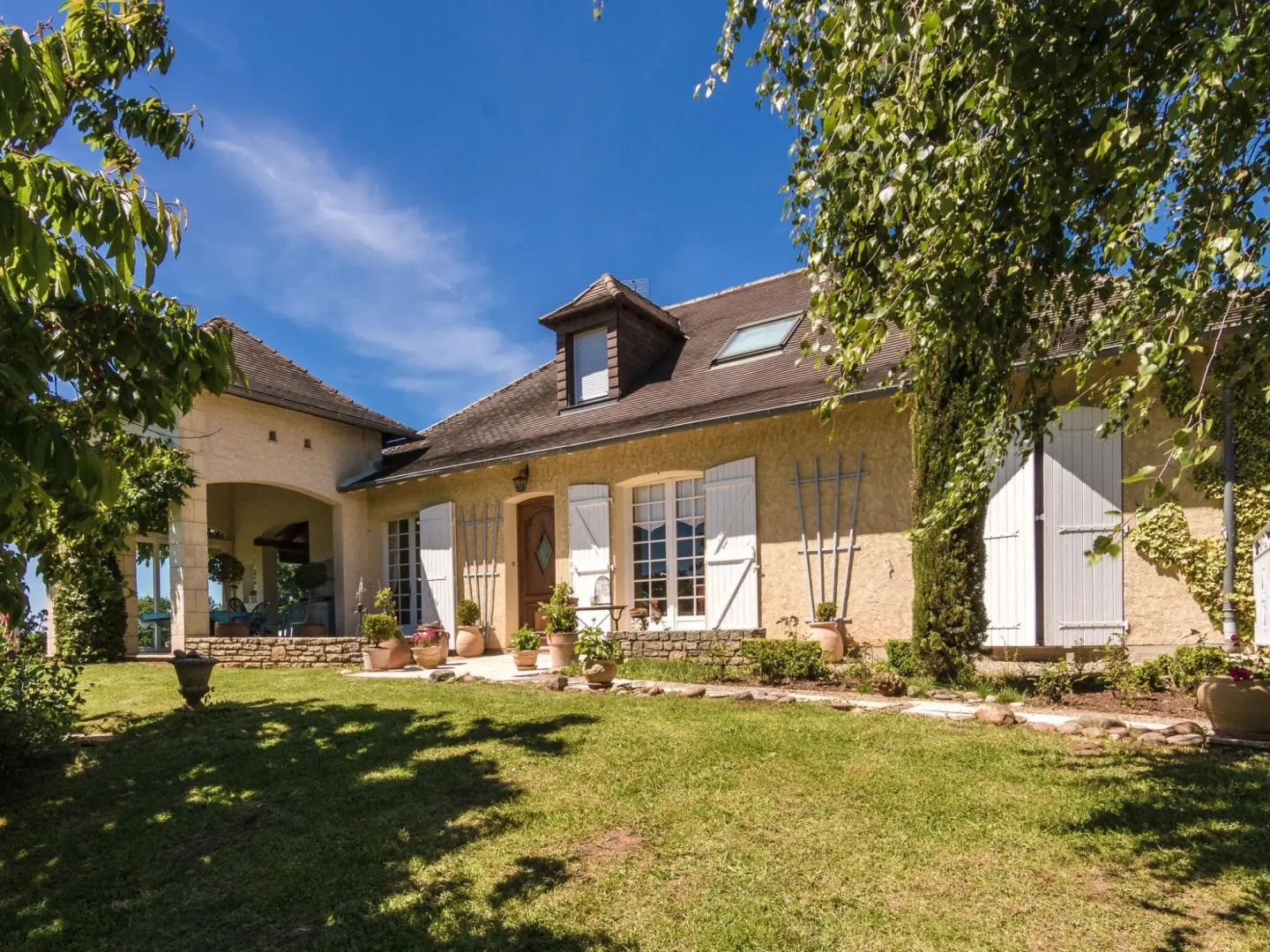 Cozy Villa in Saint-bonnet-la-rivière With Swimming Pool