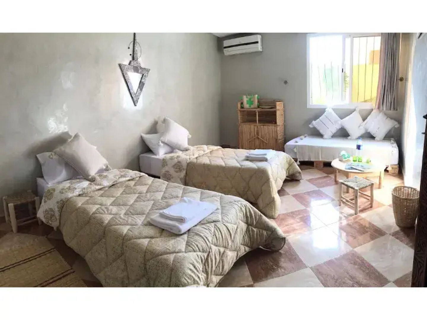 SaltSkin Surf House - Adults Only