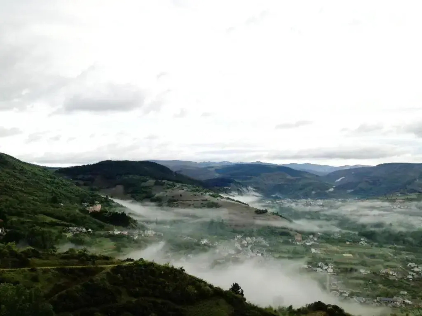 Hostal Restaurante La Charola